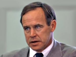 Geoffrey Lewis se zajímá o scientologii